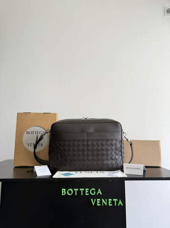 Picture of Bottega Veneta Handbags _SKUfw236175218fw